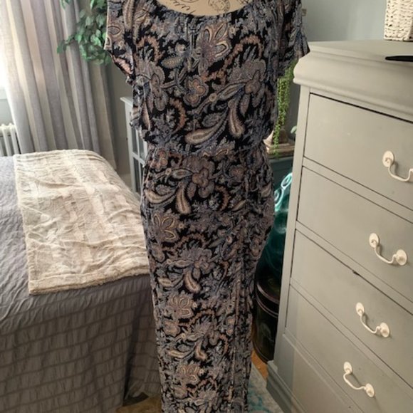 Long Split Maxi Dress - Picture 2 of 6